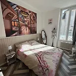 Appartamento Les Roitelets Paris - T2 - Thème Parisien - Entièrement Neuf - Classé 2 étoiles - Proche Centre-ville&thermes - Ménage Et Linge De Maison Inclus *