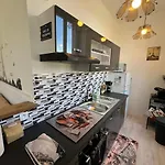 Les Roitelets Paris - T2 - Thème Parisien - Entièrement Neuf - Classé 2 étoiles - Proche Centre-ville&thermes - Ménage Et Linge De Maison Inclus Appartamento La Bourboule